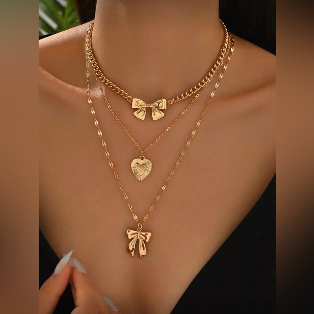 🎀Last One! Stunning 3 Piece Coquette Bow Layered Necklaces🎀